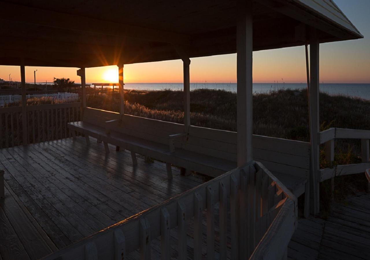 Atlantic Beach Resort, A Ramada By Wyndham Exteriör bild