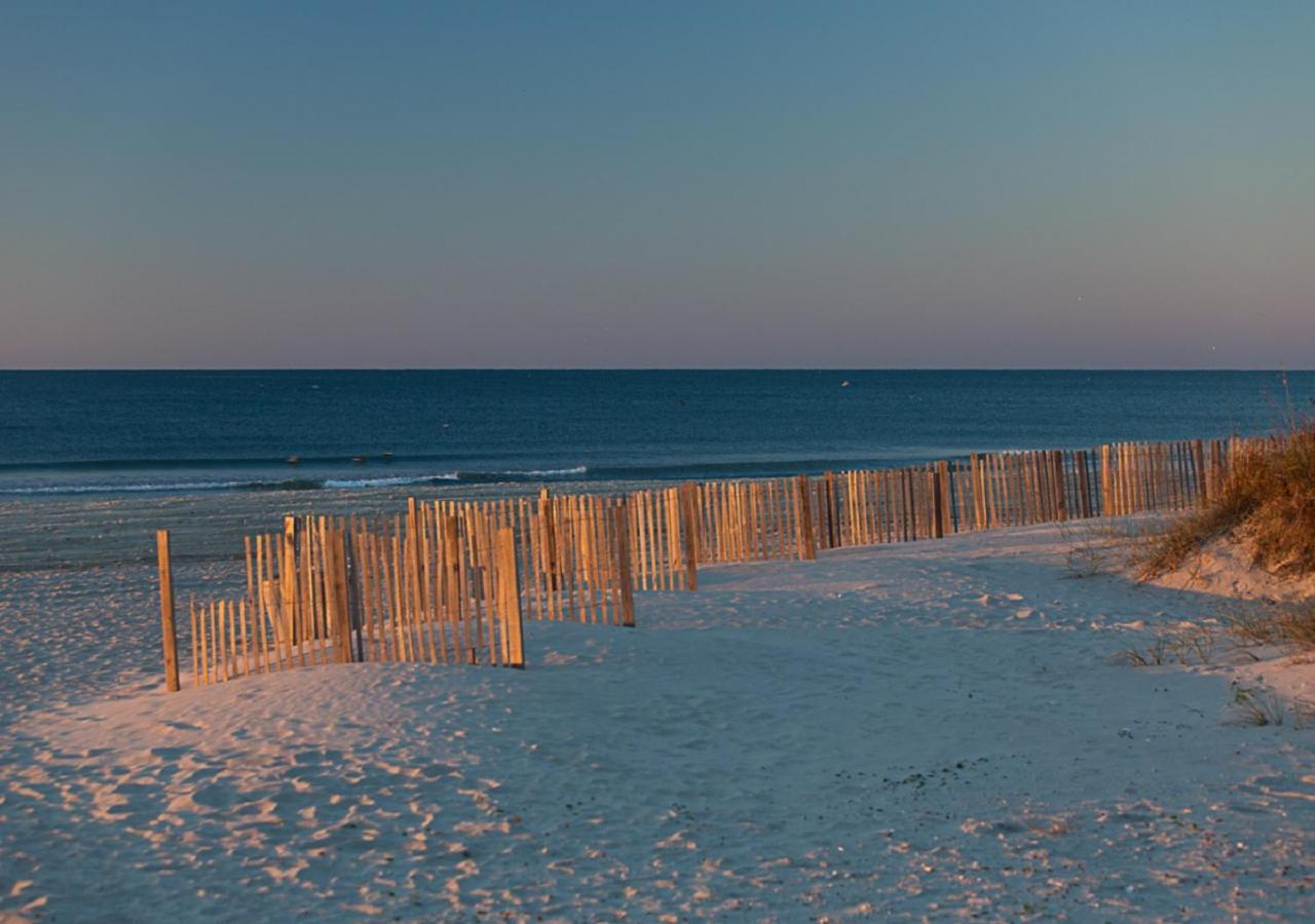 Atlantic Beach Resort, A Ramada By Wyndham Exteriör bild