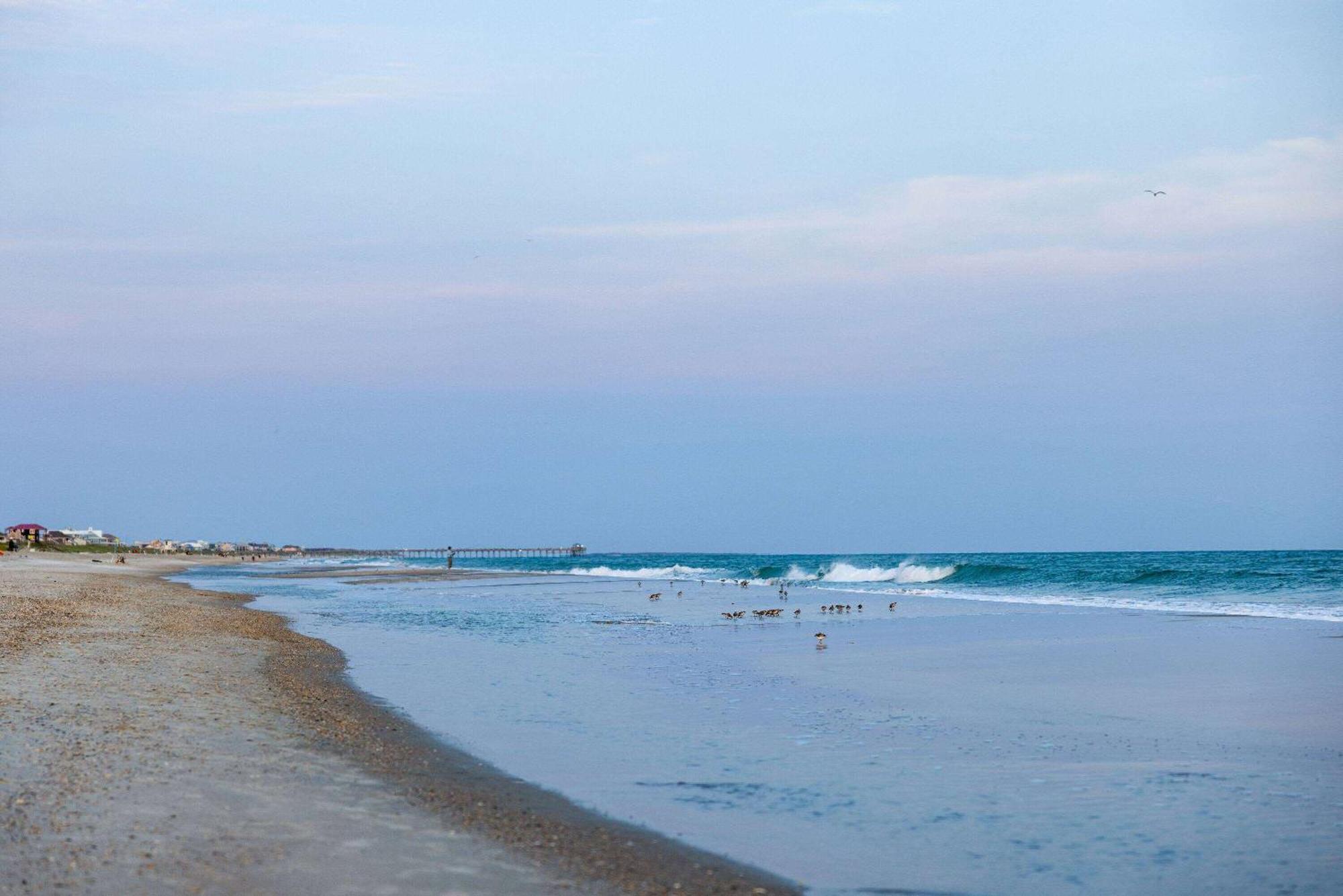 Atlantic Beach Resort, A Ramada By Wyndham Exteriör bild