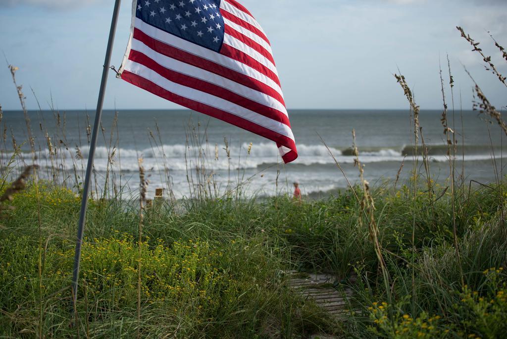 Atlantic Beach Resort, A Ramada By Wyndham Exteriör bild
