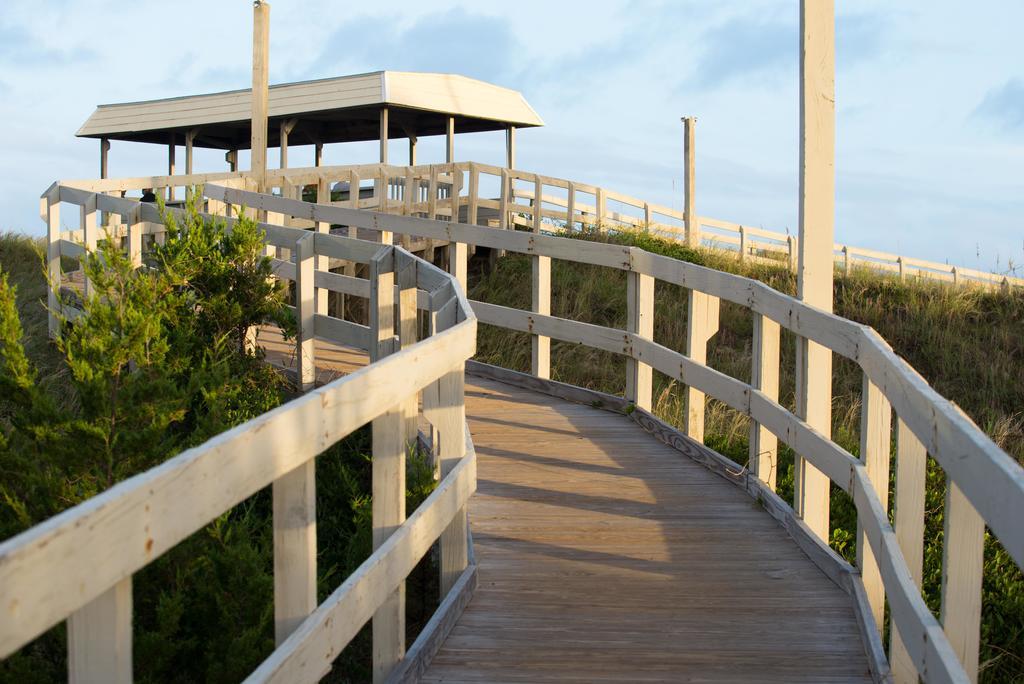 Atlantic Beach Resort, A Ramada By Wyndham Exteriör bild