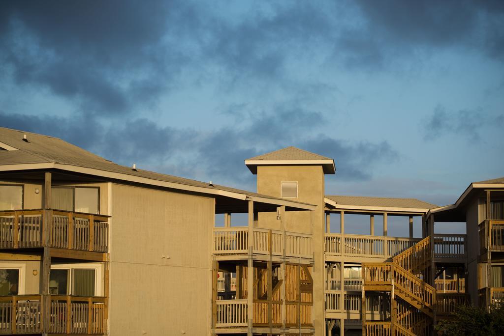 Atlantic Beach Resort, A Ramada By Wyndham Exteriör bild